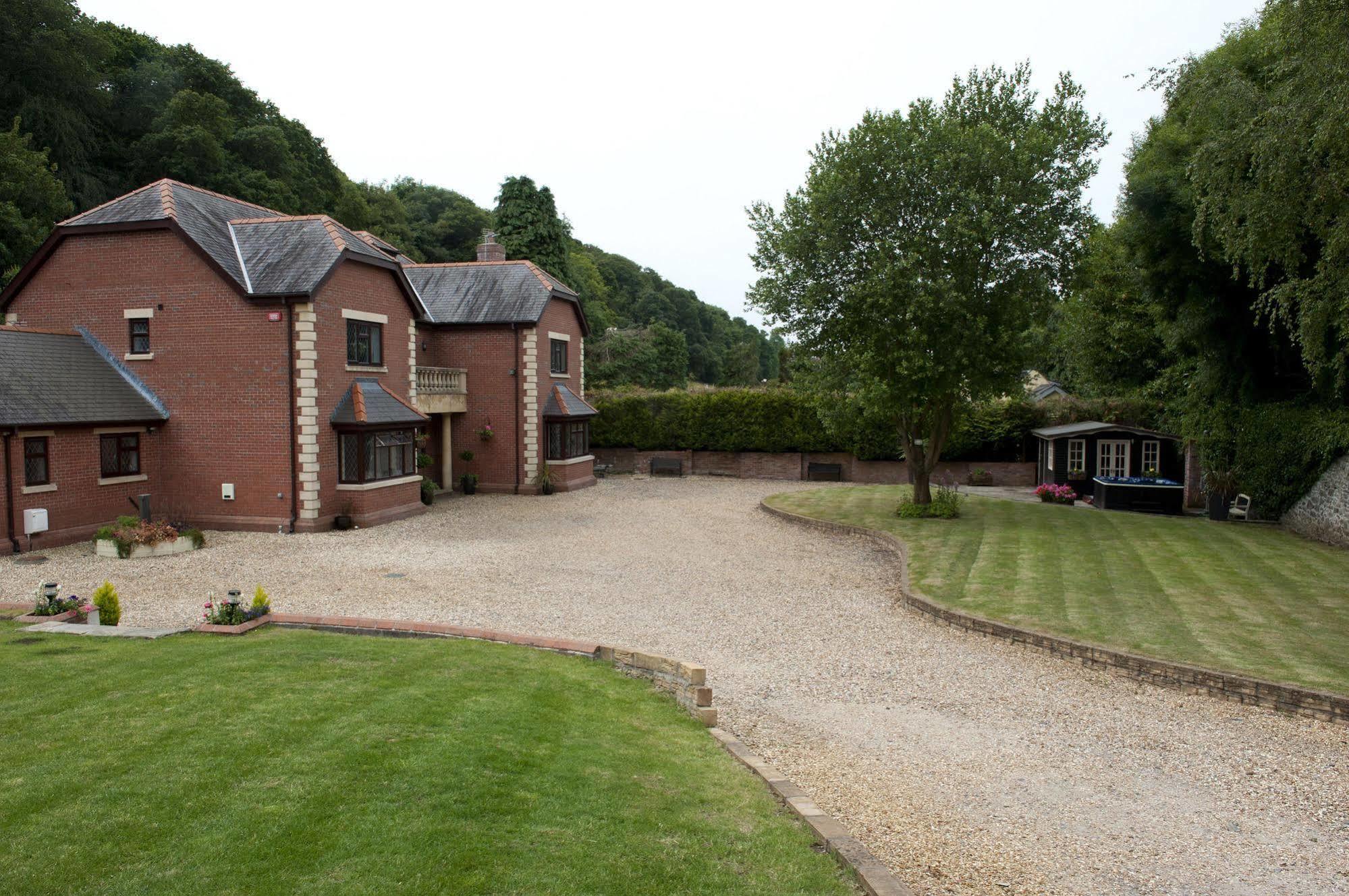 Ashbrook Bed And Breakfast Llandudno Exterior photo